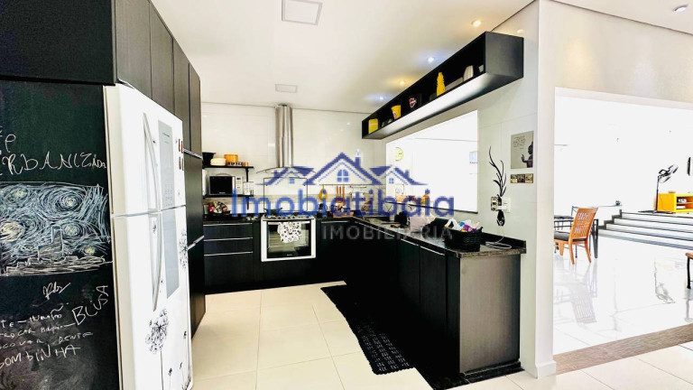 Imagem Casa com 4 Quartos à Venda, 1 m² em Centro - Joanópolis