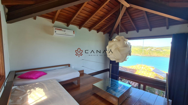 Imagem Casa com 5 Quartos à Venda, 400 m² em Ferradura - Armação Dos Búzios Imagem Casa com 5 Quartos à Venda, 400 m² em Ferradura - Armação Dos Búzios