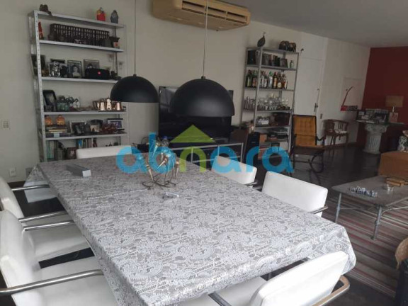 Apartamento com 3 Quartos à Venda, 185 m² em Copacabana - Rio De Janeiro