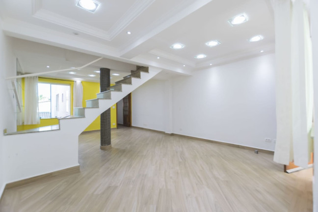 Imagem Sobrado com 3 Quartos à Venda, 270 m² em Cambuci - São Paulo