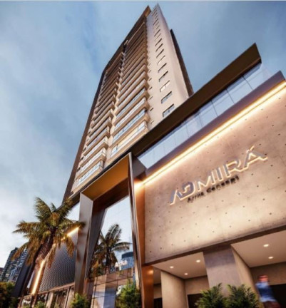 Casa com 5 Quartos à Venda, 239 m² em Centro - Balneário Camboriú