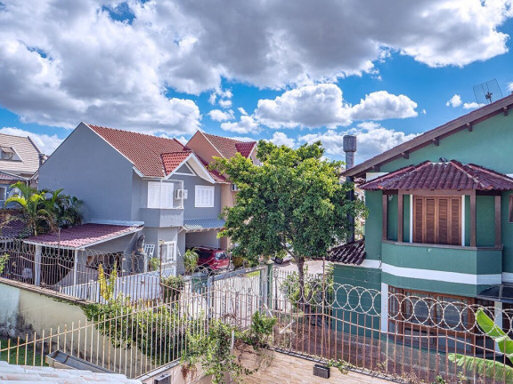 Imagem Casa com 3 Quartos à Venda, em Sarandi - Porto Alegre Imagem Casa com 3 Quartos à Venda, em Sarandi - Porto Alegre