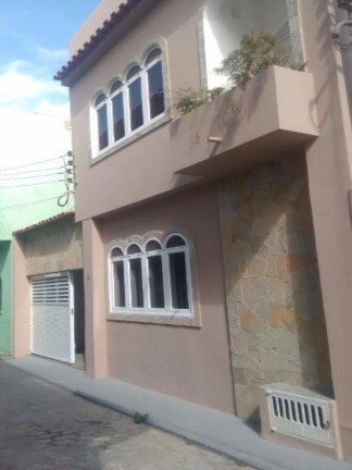 Imagem Casa com 3 Quartos à Venda, 100 m² em Centro - Macaé Imagem Casa com 3 Quartos à Venda, 100 m² em Centro - Macaé