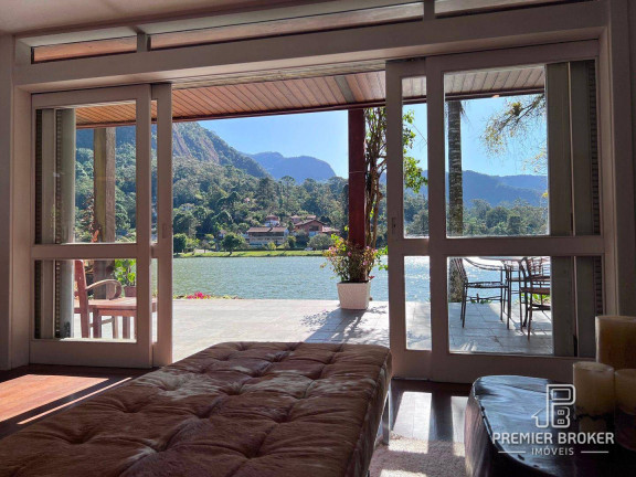 Imagem Casa com 4 Quartos à Venda, 371 m² em Comary - Teresópolis