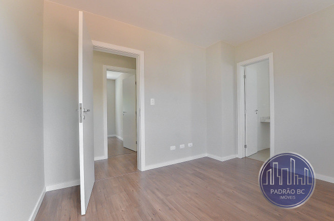 Imagem Casa com 3 Quartos à Venda, 125 m² em Campo Comprido - Curitiba Imagem Casa com 3 Quartos à Venda, 125 m² em Campo Comprido - Curitiba