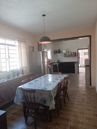 Imagem Casa com 5 Quartos à Venda, 351 m² em Alto Do Cardoso - Pindamonhangaba Imagem Casa com 5 Quartos à Venda, 351 m² em Alto Do Cardoso - Pindamonhangaba