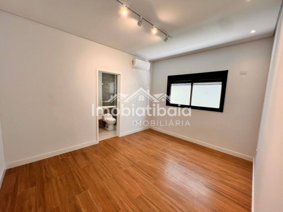 Imagem Casa com 3 Quartos à Venda, 440 m² em Nova Gardênia - Atibaia Imagem Casa com 3 Quartos à Venda, 440 m² em Nova Gardênia - Atibaia