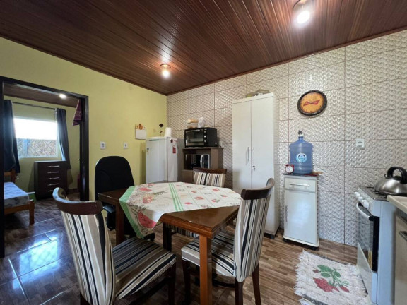 Imagem Casa com 2 Quartos à Venda, 70 m² em Pinheiros - Balneário Barra Do Sul Imagem Casa com 2 Quartos à Venda, 70 m² em Pinheiros - Balneário Barra Do Sul