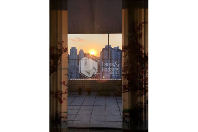 Imagem Imóvel com 3 Quartos à Venda, 270 m² em Cambuci - São Paulo