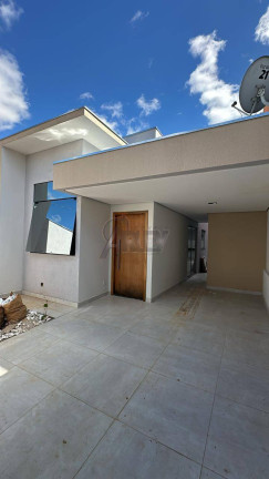 Imagem Casa com 3 Quartos à Venda, 125 m² em Carmelo - Montes Claros Imagem Casa com 3 Quartos à Venda, 125 m² em Carmelo - Montes Claros