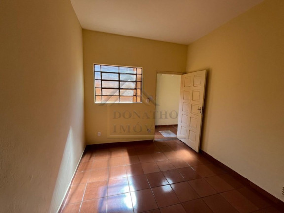 Imagem Casa com 3 Quartos à Venda, 200 m² em Vila Seixas - Ribeirão Preto Imagem Casa com 3 Quartos à Venda, 200 m² em Vila Seixas - Ribeirão Preto