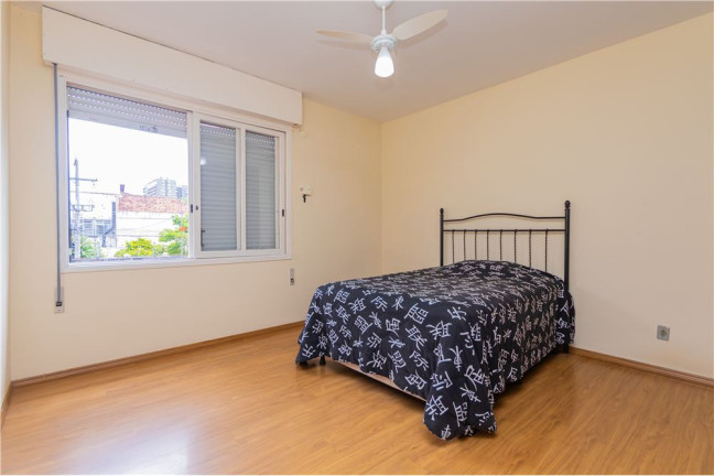 Imagem Imóvel com 2 Quartos à Venda, em Menino Deus - Porto Alegre Imagem Imóvel com 2 Quartos à Venda, em Menino Deus - Porto Alegre