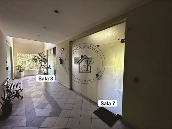 Sala Comercial à Venda, 31 m² em Granja Viana - Cotia