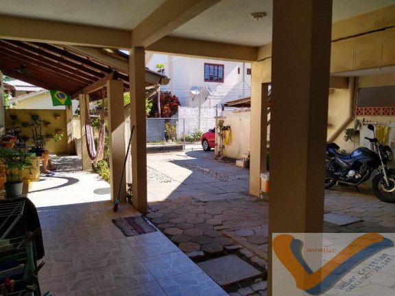 Imagem Casa com 3 Quartos à Venda, 157 m² em São João Do Rio Vermelho - Florianópolis