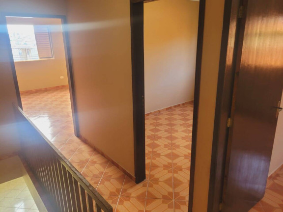 Imagem Casa com 4 Quartos para Alugar, 200 m² em Jardim Eliana - Guarulhos Imagem Casa com 4 Quartos para Alugar, 200 m² em Jardim Eliana - Guarulhos