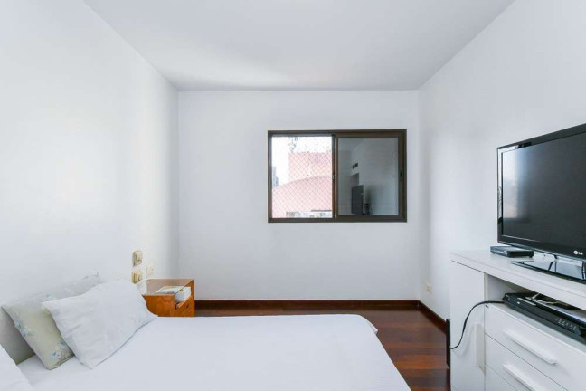 Imagem Apartamento com 4 Quartos à Venda, 200 m² em Moema - São Paulo