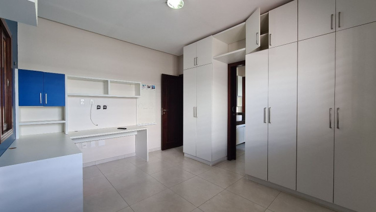 Imagem Imóvel com 4 Quartos para Alugar, 258 m² em Parque Do Jiqui - Parnamirim Imagem Imóvel com 4 Quartos para Alugar, 258 m² em Parque Do Jiqui - Parnamirim