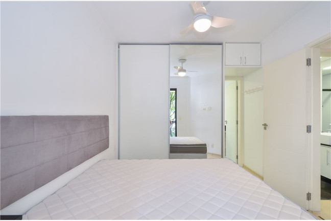 Imagem Apartamento com 2 Quartos à Venda, 55 m² em Moema - São Paulo