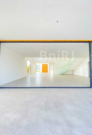 Imagem Casa com 5 Quartos à Venda, 600 m² em Barra Da Tijuca - Rio De Janeiro Imagem Casa com 5 Quartos à Venda, 600 m² em Barra Da Tijuca - Rio De Janeiro
