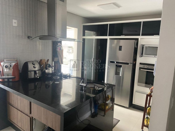 Imagem Apartamento com 3 Quartos à Venda, 100 m² em Pioneiros - Balneário Camboriú