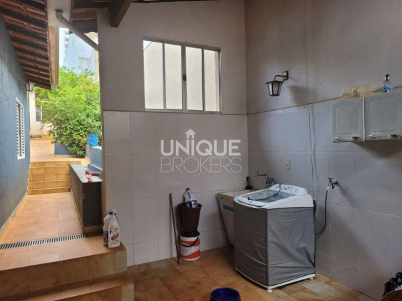 Imagem Casa com 4 Quartos à Venda, 400 m² em Centro - Jundiaí Imagem Casa com 4 Quartos à Venda, 400 m² em Centro - Jundiaí