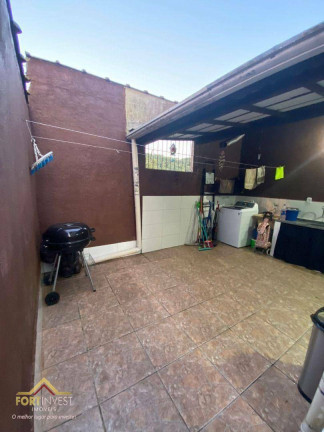 Imagem Imóvel com 3 Quartos à Venda, 11.800 m² em Canto Do Forte - Praia Grande Imagem Imóvel com 3 Quartos à Venda, 11.800 m² em Canto Do Forte - Praia Grande