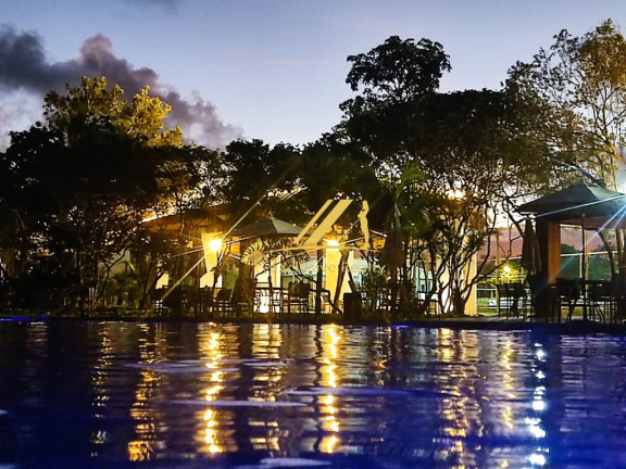 Imagem Imóvel com 2 Quartos à Venda, 55 m² em Praia Do Forte - Mata De São João Imagem Imóvel com 2 Quartos à Venda, 55 m² em Praia Do Forte - Mata De São João