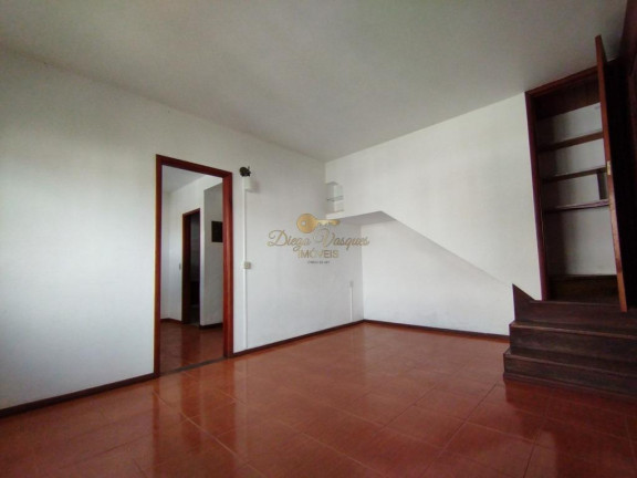 Imagem Casa com 5 Quartos à Venda, 210 m² em Agriões - Teresópolis