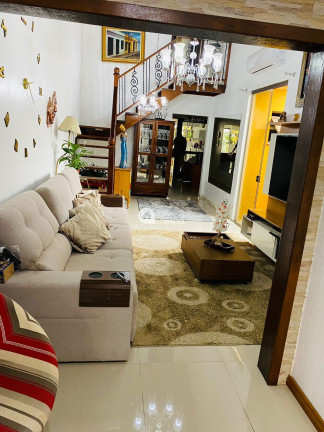 Imagem Casa com 2 Quartos à Venda, 150 m² Imagem Casa com 2 Quartos à Venda, 150 m²