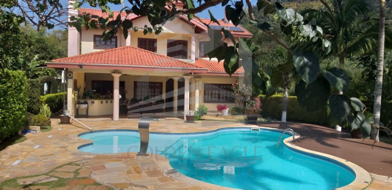 Casa com 4 Quartos à Venda, 351 m² em Praia Taquaras - Balneário Camboriú