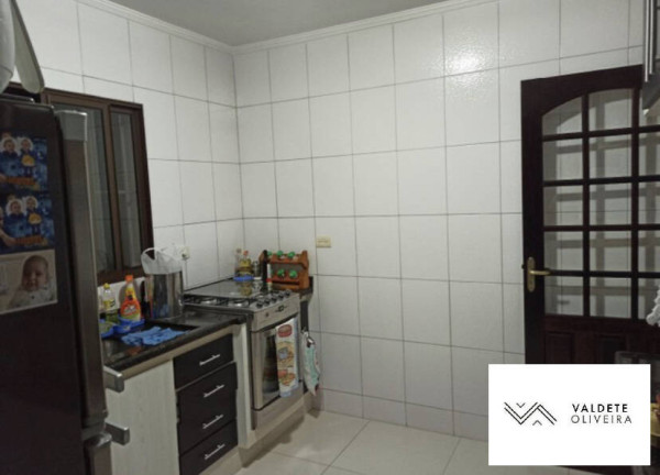 Imagem Casa com 2 Quartos à Venda,  em Vila Pinheiro - Jacareí