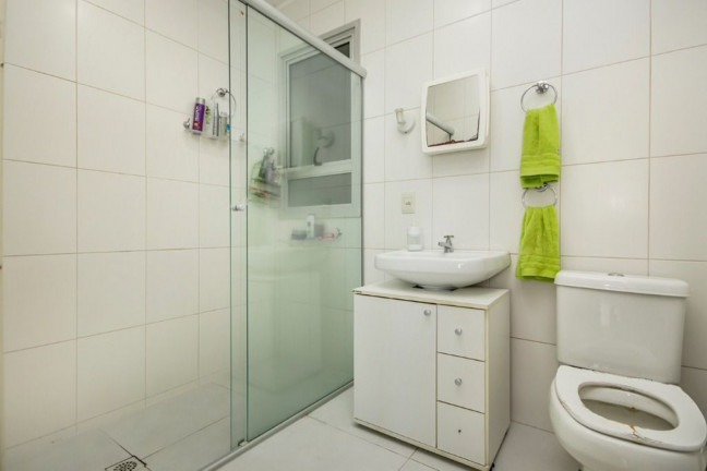 Imagem Imóvel com 3 Quartos à Venda, 98 m² em Petrópolis - Porto Alegre Imagem Imóvel com 3 Quartos à Venda, 98 m² em Petrópolis - Porto Alegre