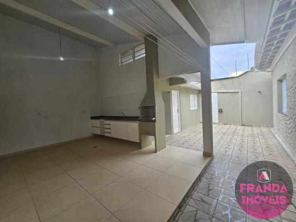Imagem Casa com 3 Quartos à Venda, 185 m² em Centro - Ubatuba