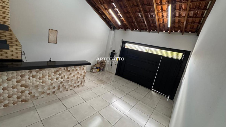 Imagem Casa com 2 Quartos à Venda, 125 m² Imagem Casa com 2 Quartos à Venda, 125 m²