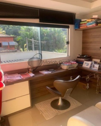 Imagem Casa com 4 Quartos à Venda, em Piratininga - Niterói Imagem Casa com 4 Quartos à Venda, em Piratininga - Niterói