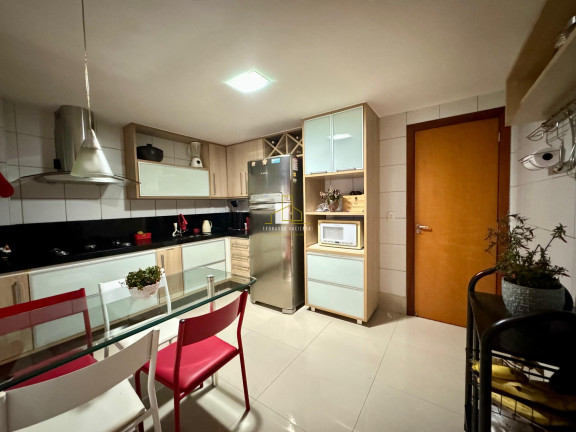 Imagem Casa com 3 Quartos à Venda, 200 m² em Colina De Laranjeiras - Serra