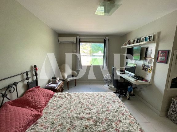 Imagem Casa com 3 Quartos à Venda, 160 m² em Vargem Grande - Rio De Janeiro