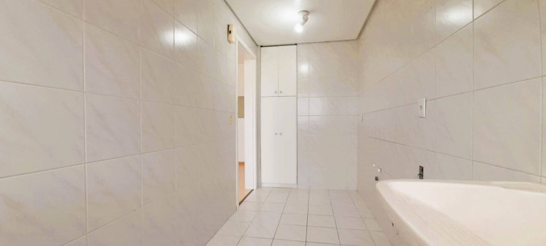 Imagem Apartamento com 2 Quartos à Venda, 54 m² em Santana - Porto Alegre Imagem Apartamento com 2 Quartos à Venda, 54 m² em Santana - Porto Alegre