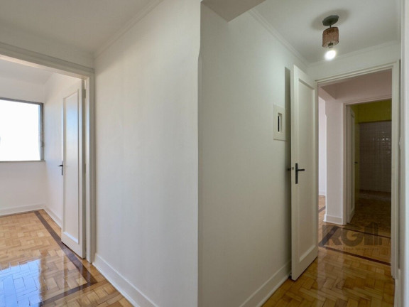 Imagem Apartamento com 3 Quartos à Venda, 170 m² em Centro Histórico - Porto Alegre Imagem Apartamento com 3 Quartos à Venda, 170 m² em Centro Histórico - Porto Alegre