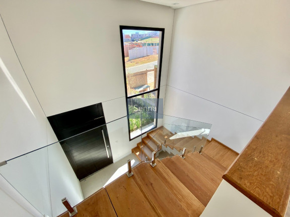Imagem Casa com 3 Quartos à Venda, 300 m² em Jardim Novo Mundo - Jundiaí Imagem Casa com 3 Quartos à Venda, 300 m² em Jardim Novo Mundo - Jundiaí