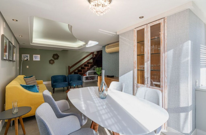 Imagem Imóvel com 3 Quartos à Venda, 238 m² em Menino Deus - Porto Alegre Imagem Imóvel com 3 Quartos à Venda, 238 m² em Menino Deus - Porto Alegre