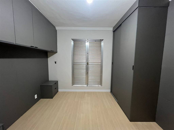 Imagem Kitnet à Venda, 32 m² em Boqueirao - Praia Grande Imagem Kitnet à Venda, 32 m² em Boqueirao - Praia Grande