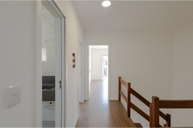 Imagem Casa com 3 Quartos à Venda, 228 m² em Teresópolis - Porto Alegre Imagem Casa com 3 Quartos à Venda, 228 m² em Teresópolis - Porto Alegre