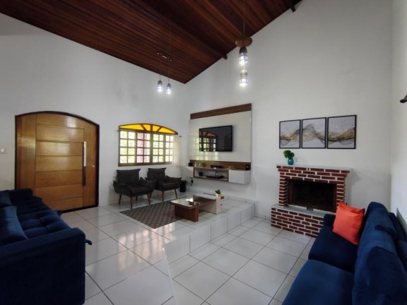 Imagem Imóvel com 3 Quartos à Venda, 2.400 m² em Biritiba Mirim Imagem Imóvel com 3 Quartos à Venda, 2.400 m² em Biritiba Mirim