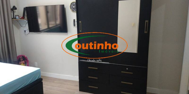 Imagem Apartamento com 2 Quartos à Venda, 74 m² em Tijuca - Rio De Janeiro Imagem Apartamento com 2 Quartos à Venda, 74 m² em Tijuca - Rio De Janeiro