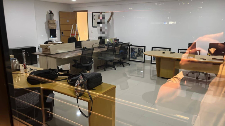 Imagem Sala Comercial à Venda, 62 m² em Dezoito Do Forte Empresarial/alphaville. - Barueri Imagem Sala Comercial à Venda, 62 m² em Dezoito Do Forte Empresarial/alphaville. - Barueri