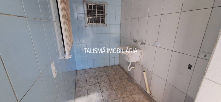 Imagem Casa com 3 Quartos para Alugar, 200 m² em Jardim Maria Virginia - São Paulo