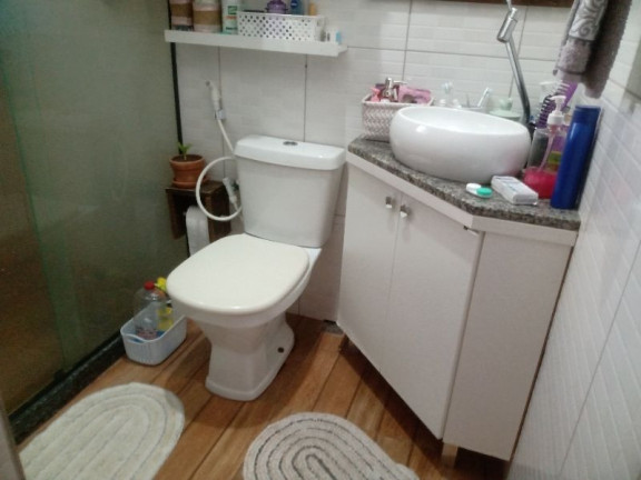 Imagem Casa com 2 Quartos à Venda, 65 m² em Bento Ribeiro - Rio De Janeiro Imagem Casa com 2 Quartos à Venda, 65 m² em Bento Ribeiro - Rio De Janeiro