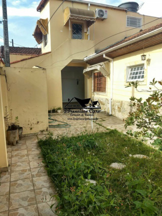 Imagem Casa com 4 Quartos à Venda, 194 m² em Pedregulho - Guaratinguetá Imagem Casa com 4 Quartos à Venda, 194 m² em Pedregulho - Guaratinguetá