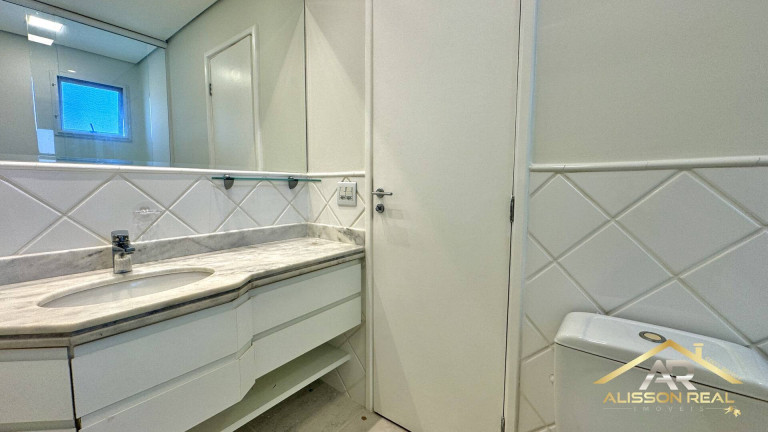Imagem Casa de Condomínio com 4 Quartos à Venda, 330 m² em Cidade Tamboré - Santana De Parnaíba Imagem Casa de Condomínio com 4 Quartos à Venda, 330 m² em Cidade Tamboré - Santana De Parnaíba